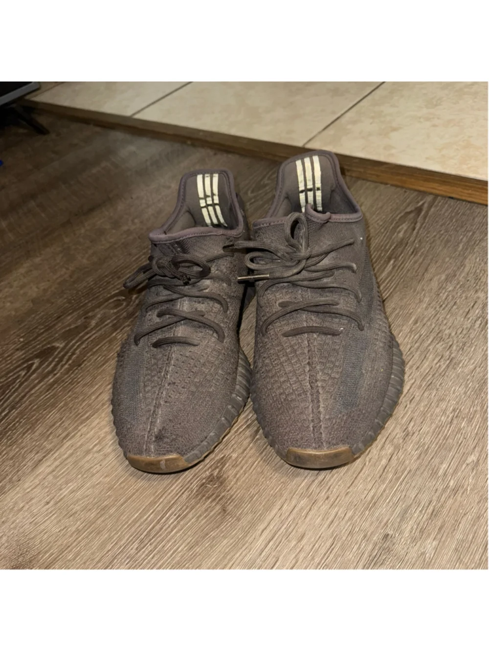 Adidas Yeezy Boost 350 V2 Sneakers Black and Brown Size 9 Beaters